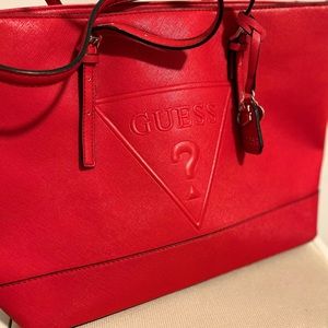 GUESS medium size bag/Tote with charms